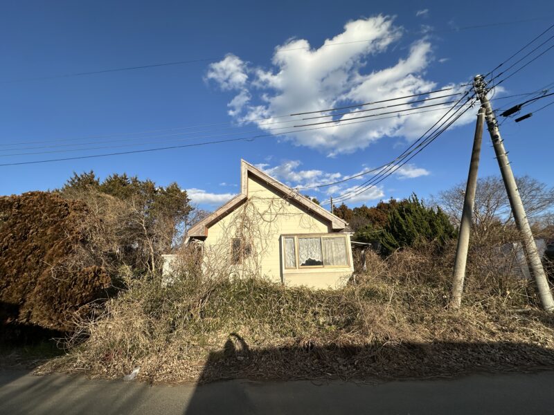 【売却か譲渡型で募集を再開！】（大竹海岸が近い！？）茨城県鉾田市二重作・別荘地風な場所にある廃墟っぽい平屋物件！！