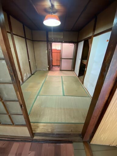 （2026年2月から空室！）大阪府寝屋川市大成町・半年前まで人が住んでいた２階建て一軒屋（テラスハウス）物件！！戸建てに激安で住めるチャンス！