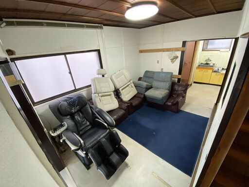 （状態よいです！）大阪府寝屋川市大成町・もともと事務所として使われていた２階建て一軒屋（テラスハウス）物件！！戸建てに激安で住めるチャンス！