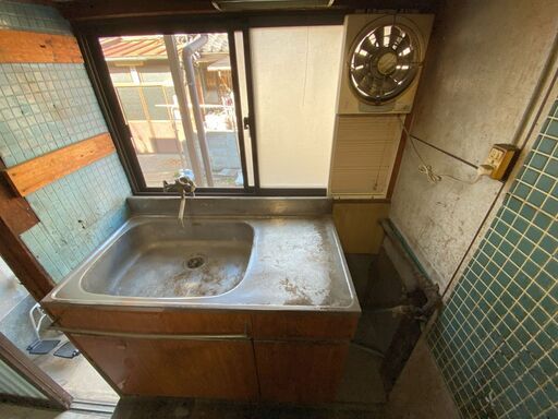 倉庫として活用していたテラスハウス！尼崎にある人気のテラスハウス！尼崎駅から徒歩12分の物件