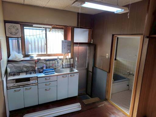 岐阜県岐阜市諏訪山・日当たり良さそうなベランダと車庫付き平屋物件です！！