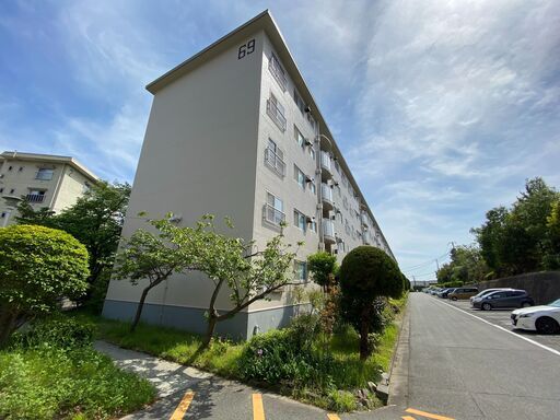 初期費用は全力で相談にのります！！）兵庫県神戸市垂水区神陵台・5階建て団地の角部屋4階4DK部屋の物件！！